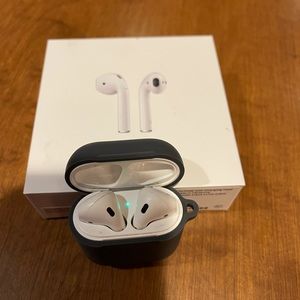 Apple AirPods with Spigen case